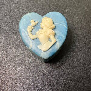 DISNEY Snow White Heart Shaped Soapstone Trinket Box